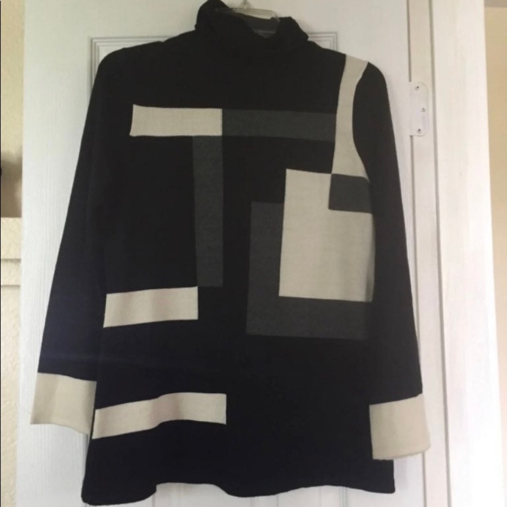 Luxe 360 By Designers Original Women’s Sweater